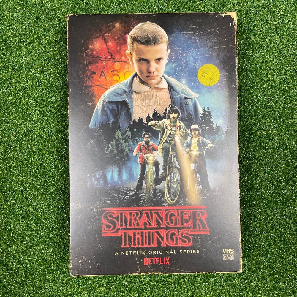 Stranger Things Season One, 4-disc DVD & Blu-Ray Collectors Edition Box Set